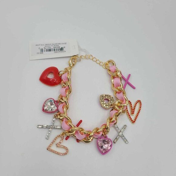 Betsey Johnson Pink Red Gold Tone Hugs & Kisses Charm Bracelet NWT! NEW! - Picture 8 of 8
